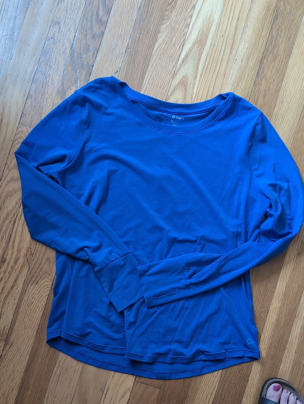 GAP Fit Women's Long Sleeve Crew Neck Top - Royal Blue